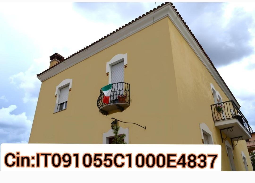 B&B Oliena Luaran gambar