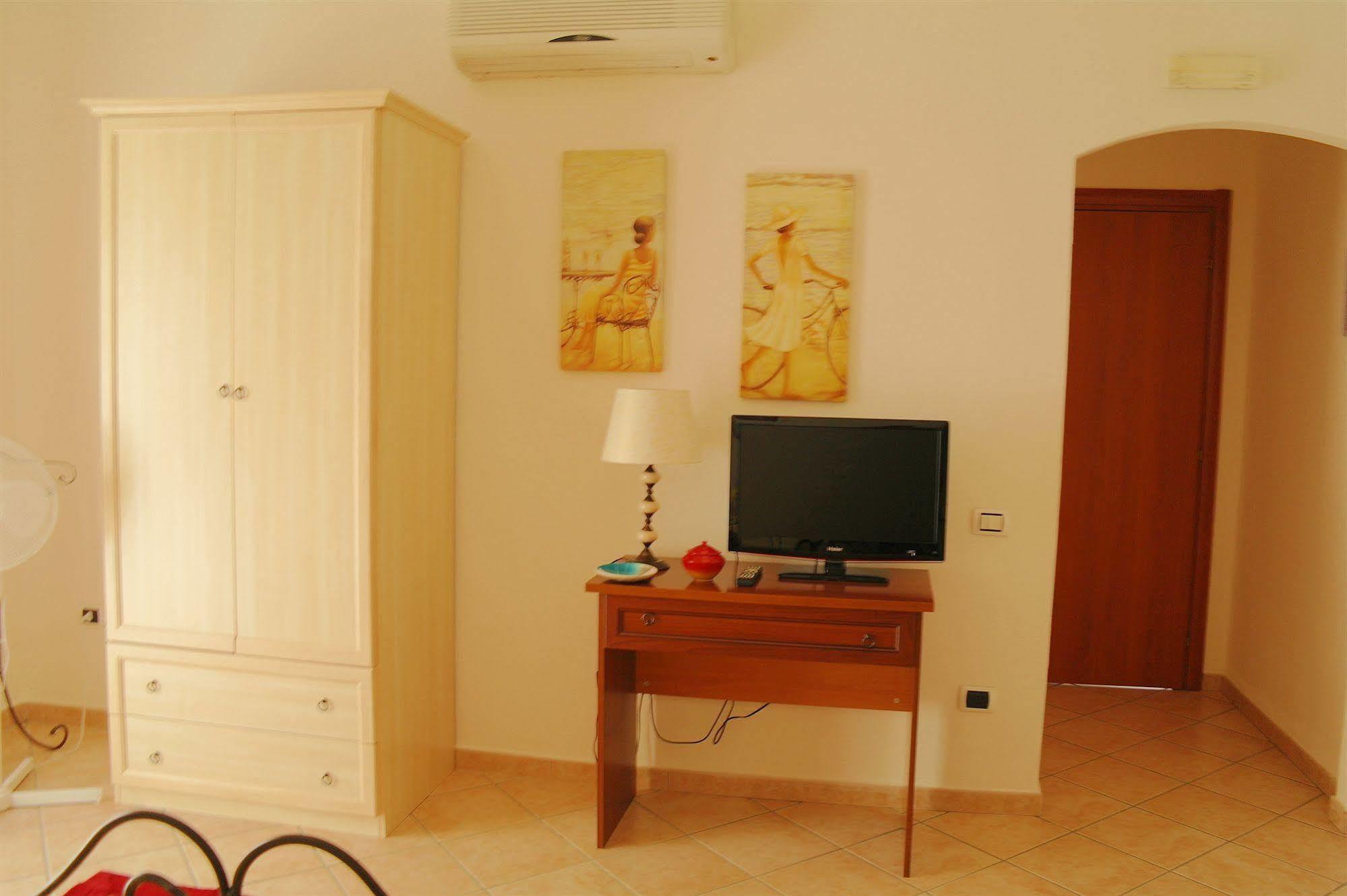 B&B Oliena Luaran gambar